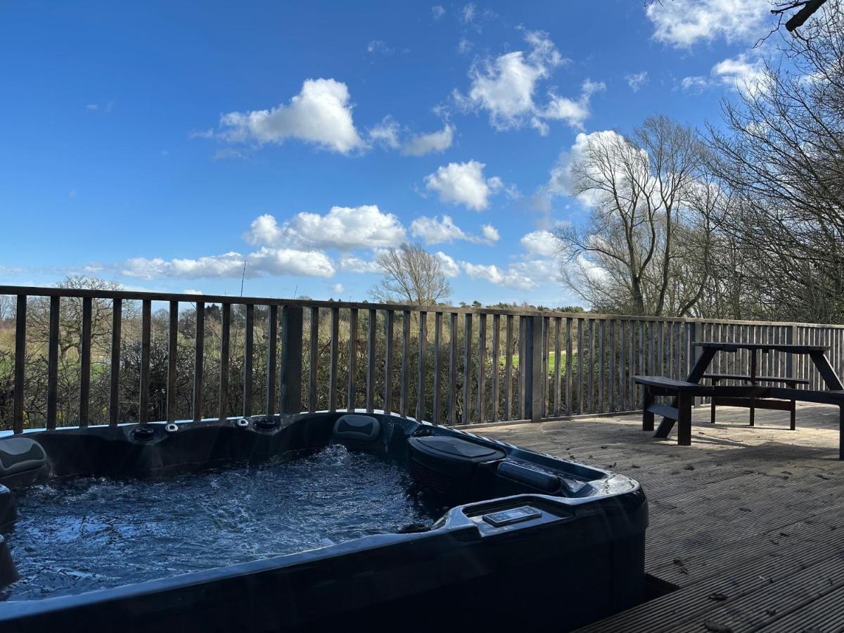 Ilodge Ultra Louth  Exteriör bild