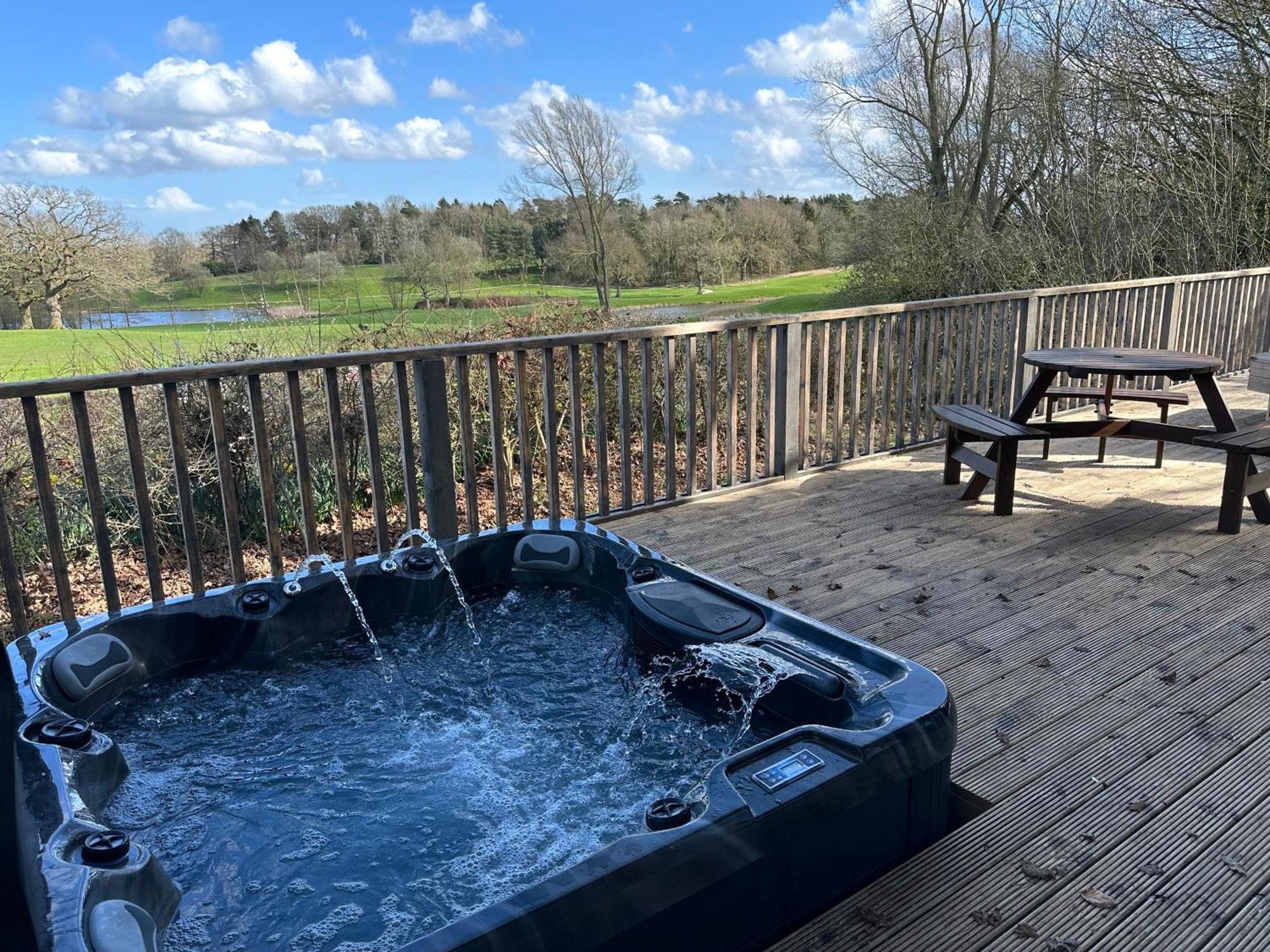 Ilodge Ultra Louth  Exteriör bild